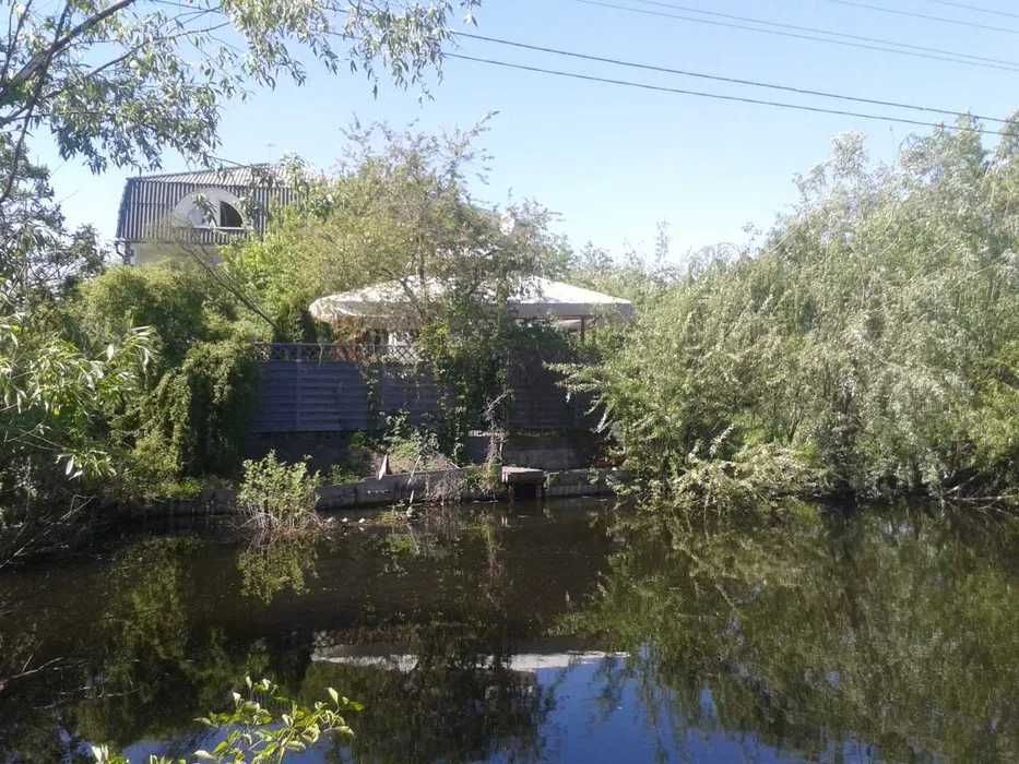 Котедж 350 кв.м подобова оренда  з басейном до 30 осіб