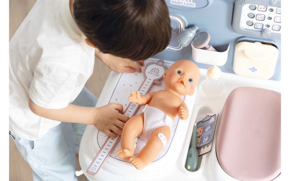 Ігровий центр Smoby Toys Догляд за лялькою зі звуком та світлом 240305
