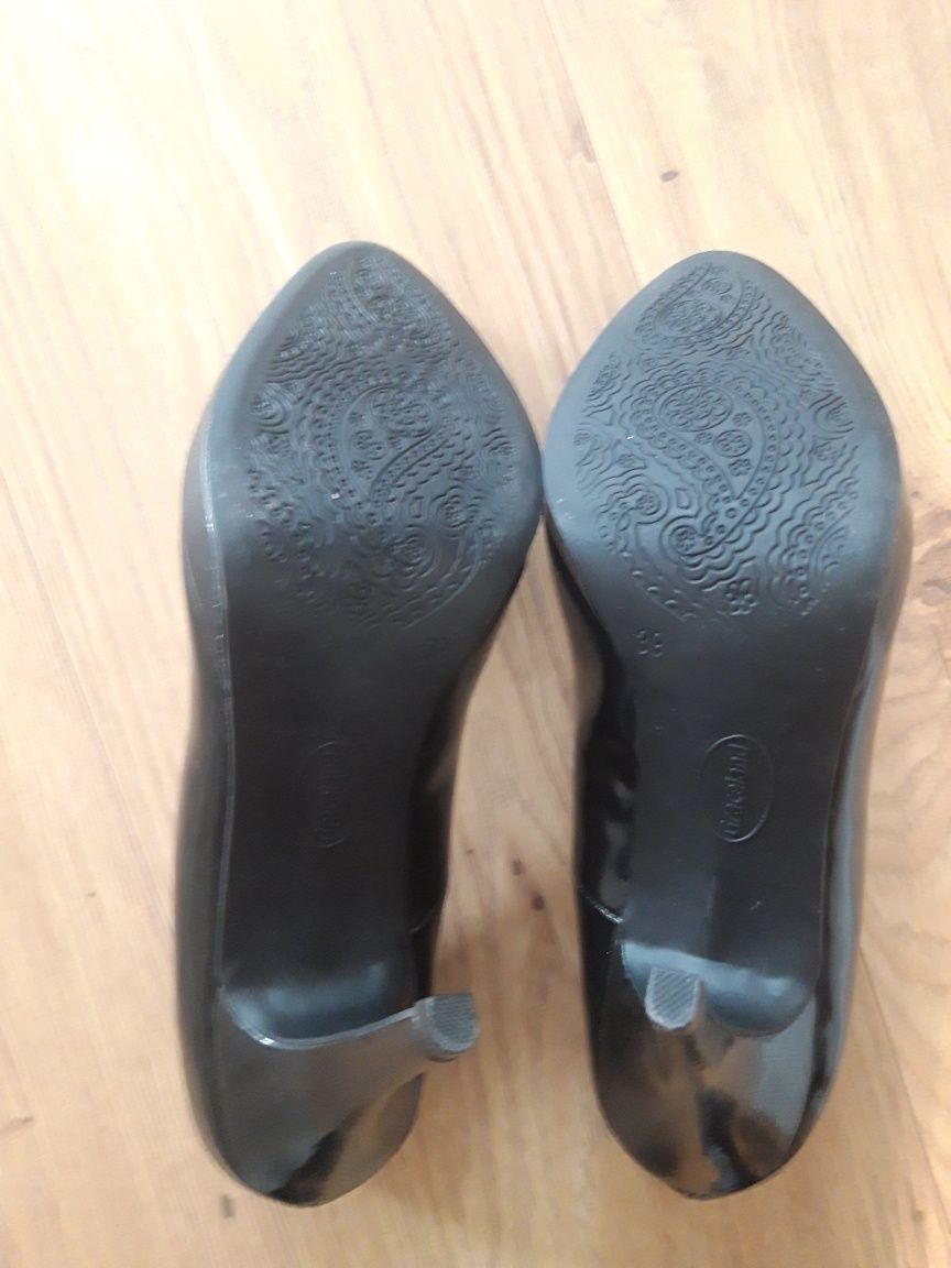 Szpilki czarne Deichmann r. 39 tylko przymierzane