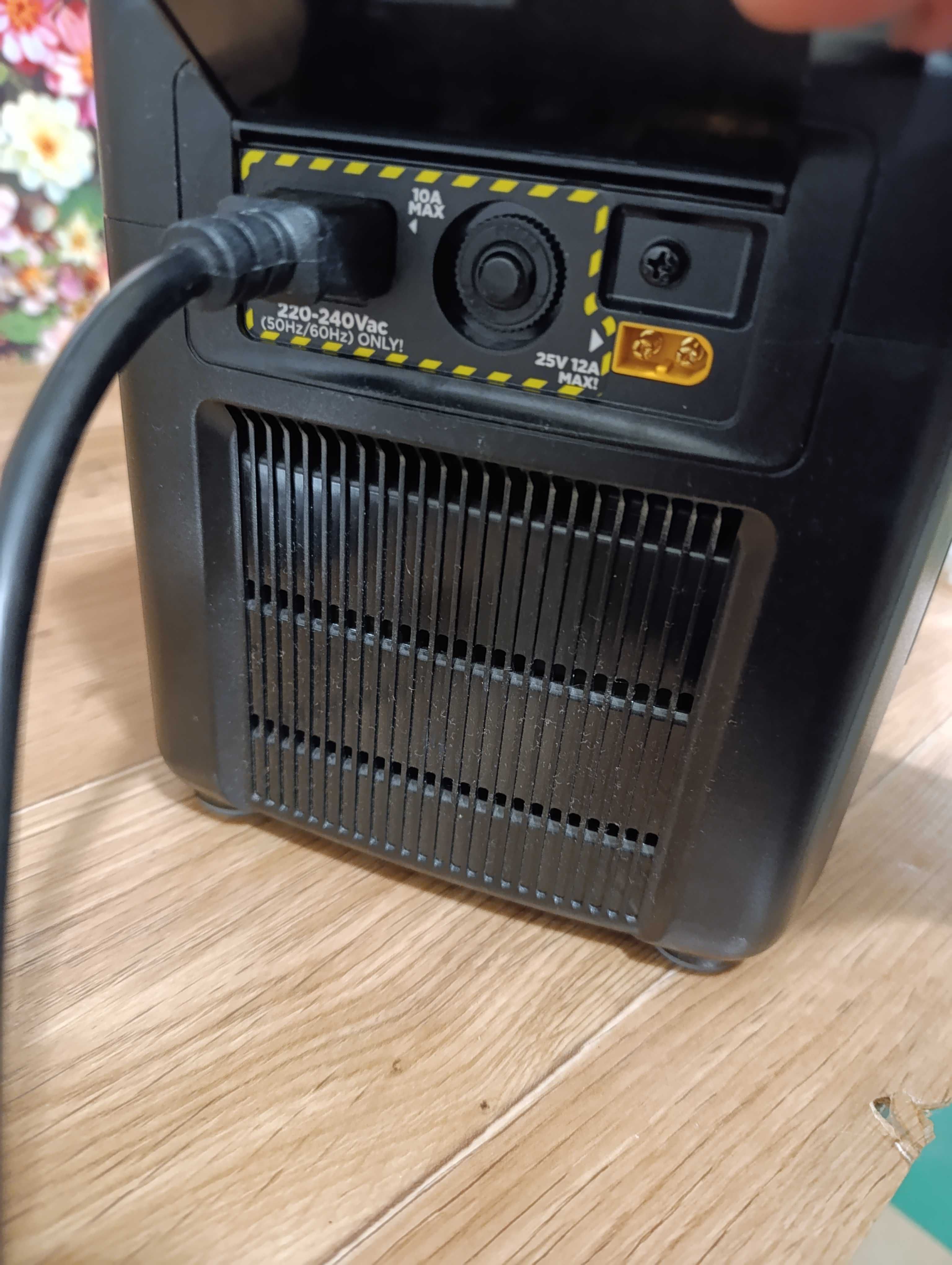 Портативна зарядна станція EcoFlow RIVER Pro 720 W Електрост для дому