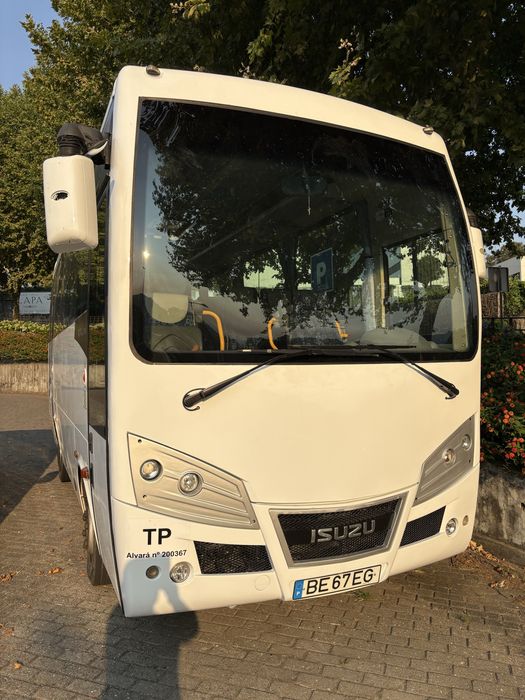 Autocarro minibus Isuzu 28+1+1, euro5