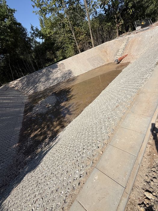 Budowa i czyszczenie stawów, zbiorników retencyjnych, hydrotechnika