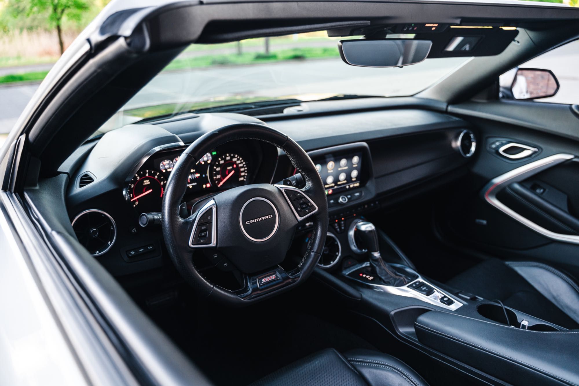 Wynajem Chevrolet Camaro 6.2 V8 WYDECH wynajem bez kaucji wypożyczalni