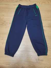 Spodnie dresowe Slazenger 110-116 jak nowe