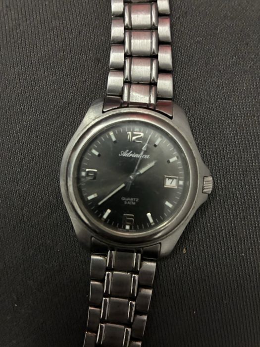 Zegarek Klasyczny Adriatica Uszkodzony