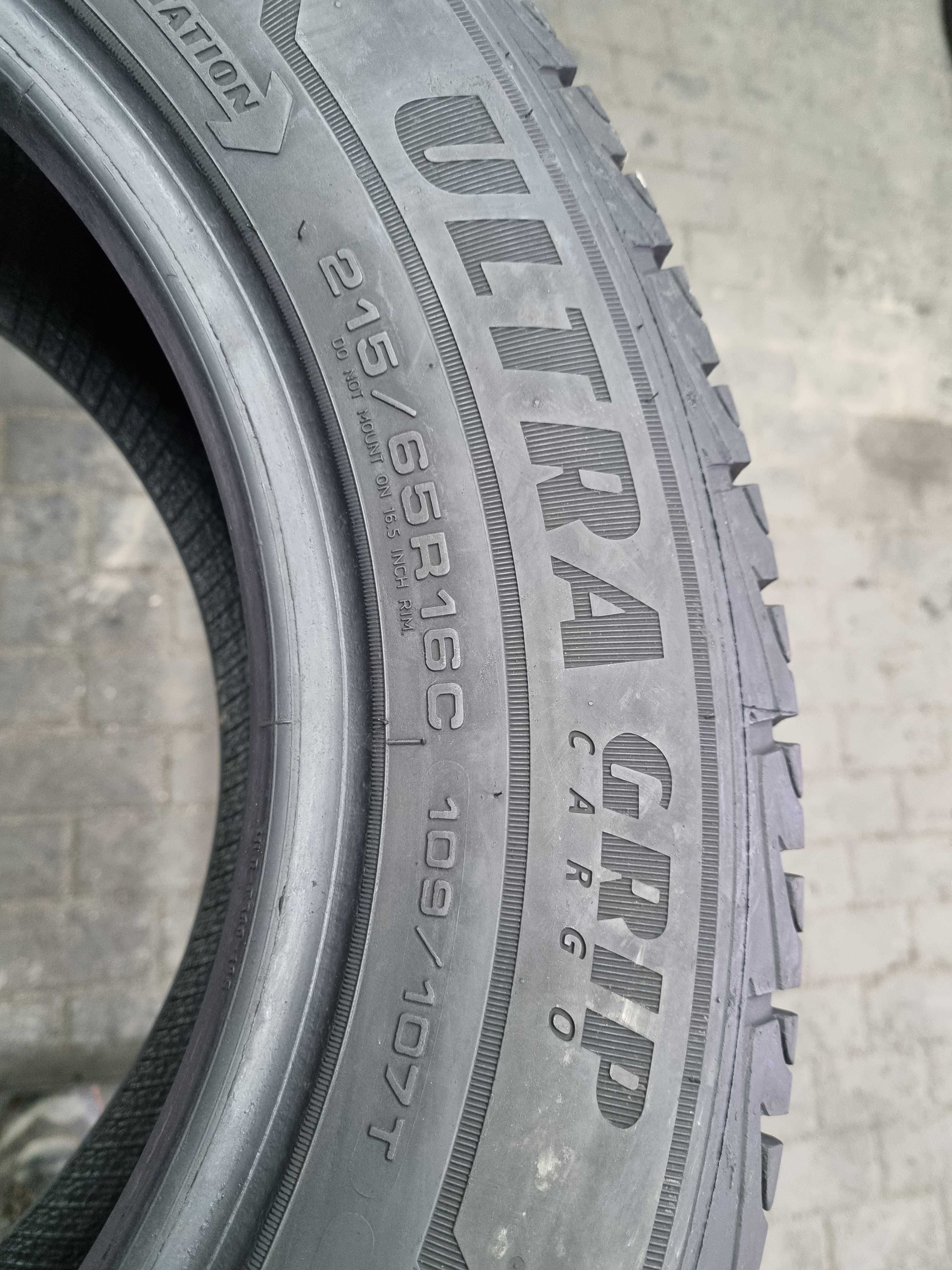 215/65/16C 109/107T Goodyear UltraGripCargo D.4621