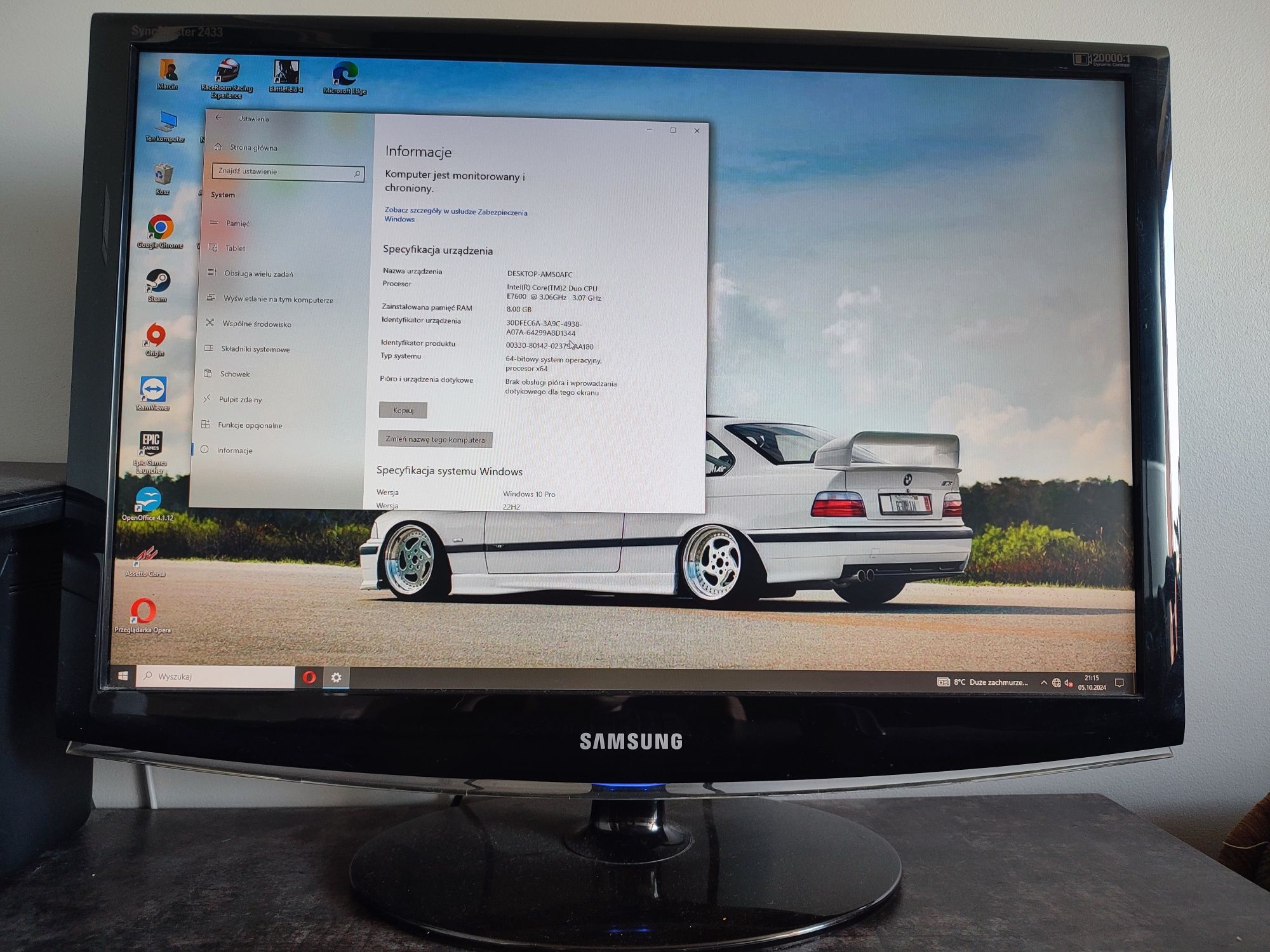 Komputer PC z monitorem Intel Core 2 Duo Win10