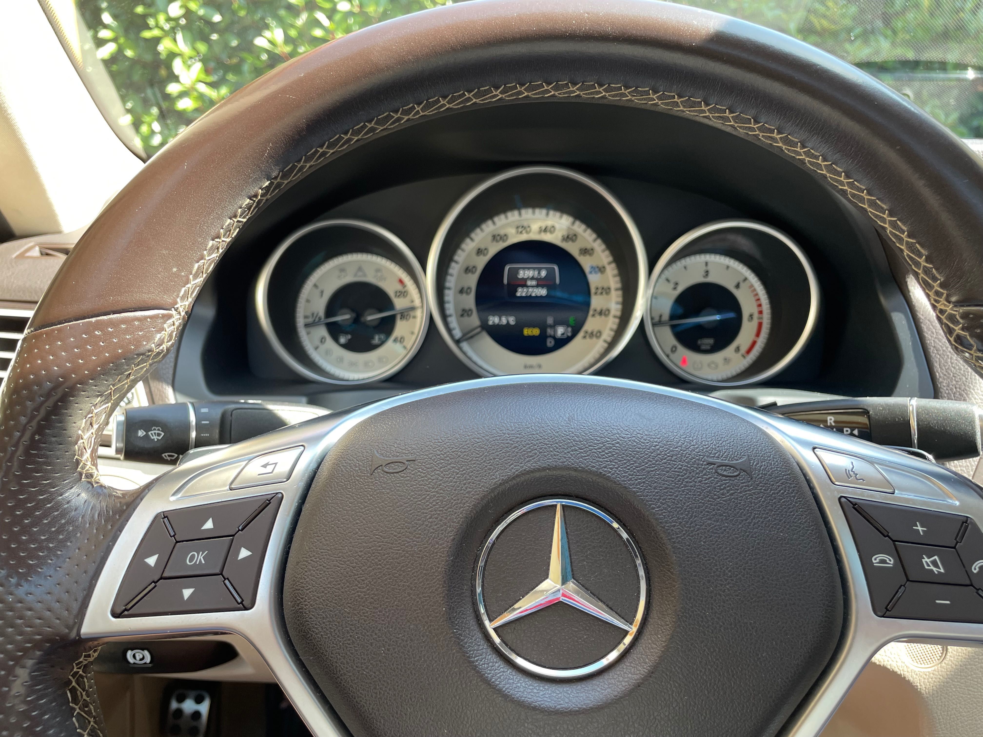 Mercedes E250 coupe