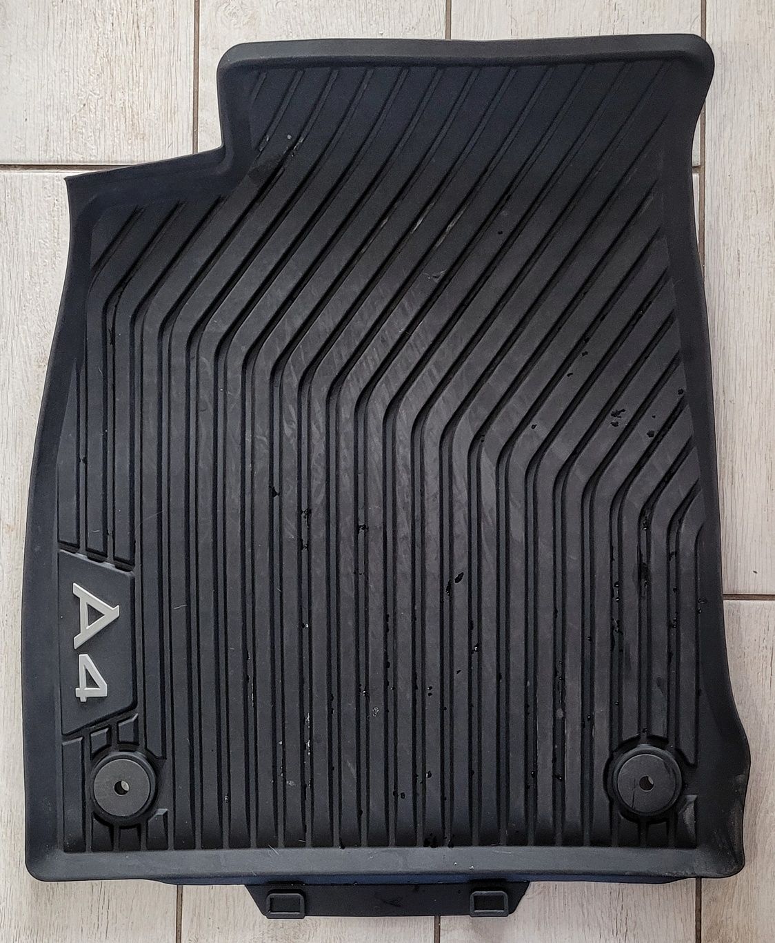 Резинові коврики до audi a4 b9 s-line