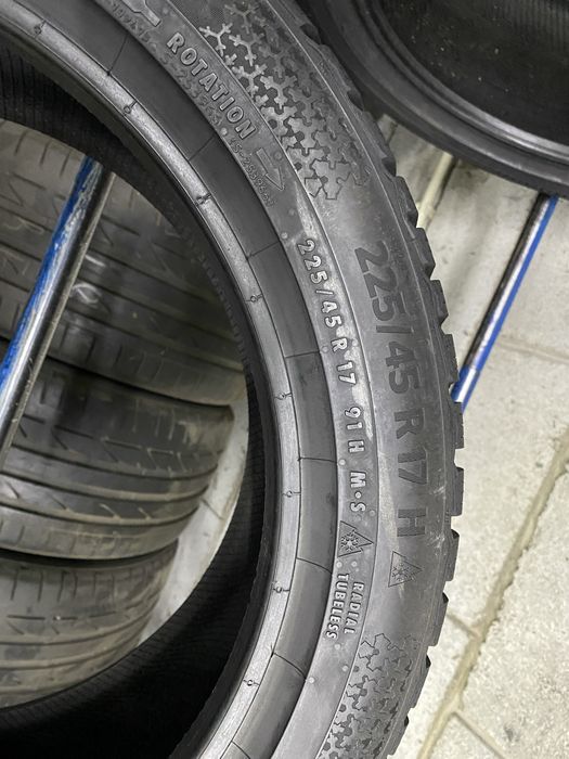 Зимові шини 225/45 R17 CONTINENTAL