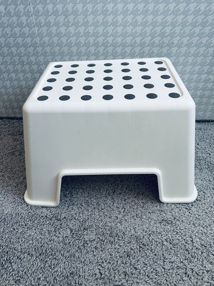 Stopień podnóżek podium stołek Ikea Bolmen