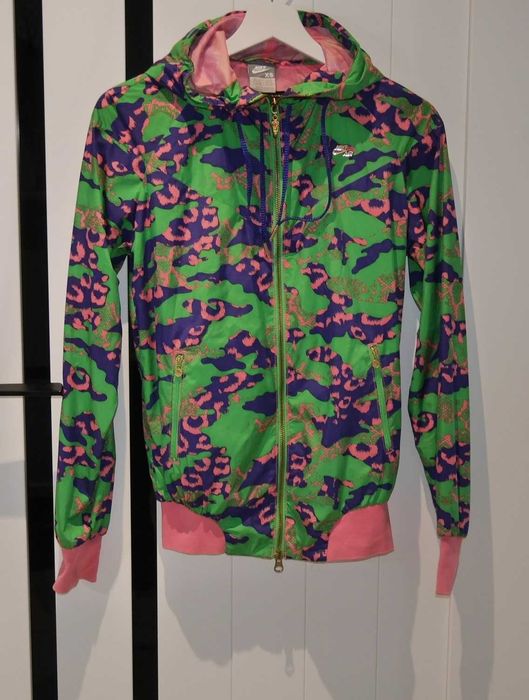 Nike świetna kurtka wiatrówka 158
