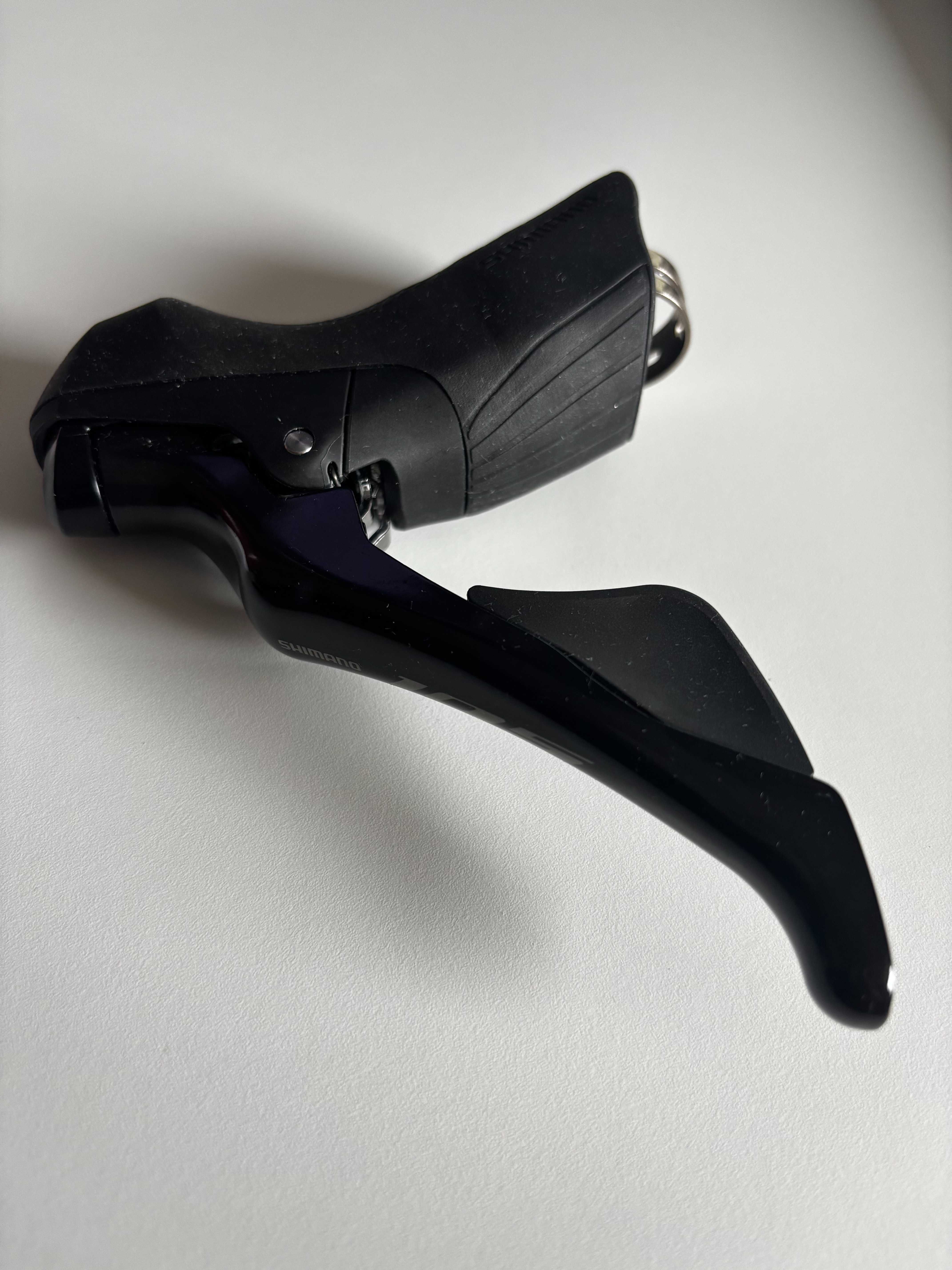 Klamkomanetka Shimano 105 ST-R7000 lewa