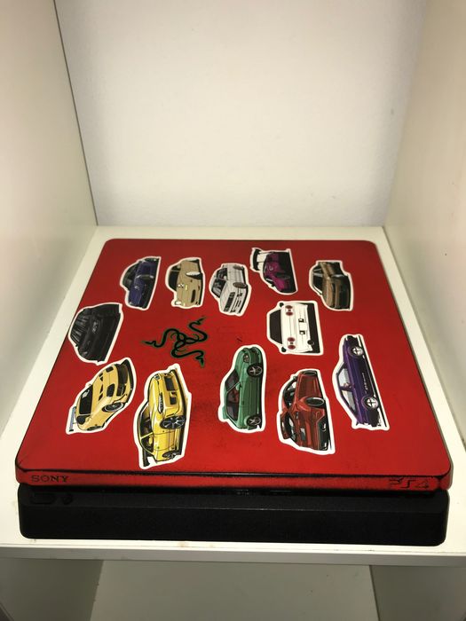 PS4 slim 500gb.                     .