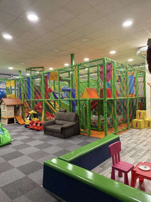 Sala zabaw, pełne wyposażenie, gotowa baza klientów