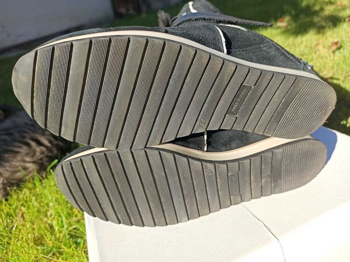 Женские кожаные замшевые сникерсы  ботинки Италия 38 размер