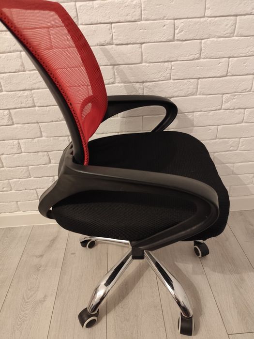 Fotel obrotowy biurowy komputerowy regulowany