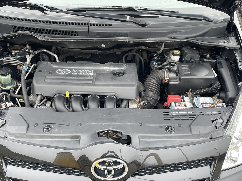 продам Toyota Corolla Verso