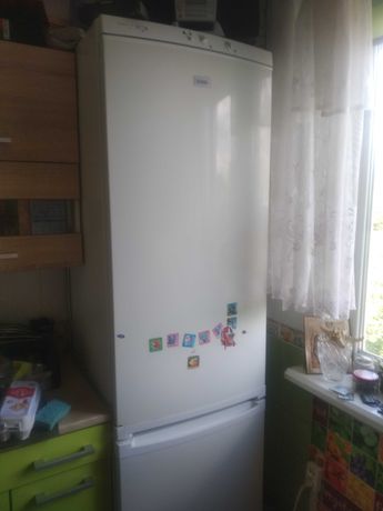 Холодильник с морозильной камерой Zanussi ZRB640W. ДВА компрессора.