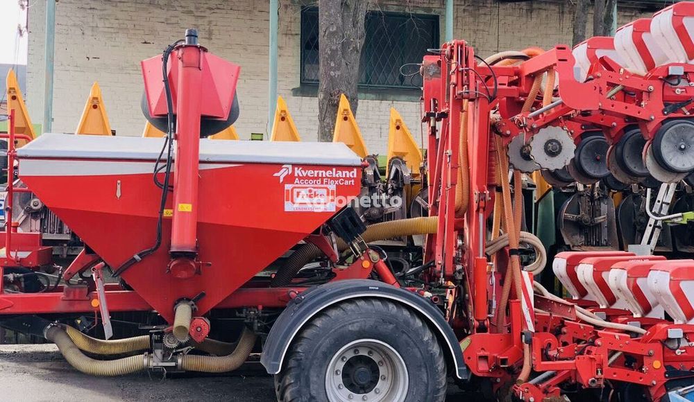 Сівалка точного висіву пневматична Kverneland Plus Optima HD