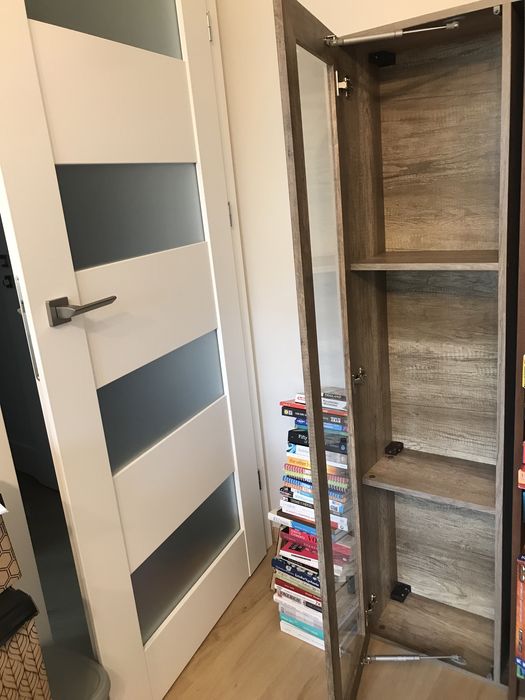 Witryna wisząca biblioteczka Black Red White Koen 2