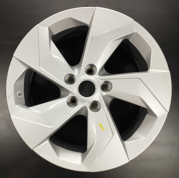 5x114,3 R17 ET 35 felgi aluminiowe Nissan JUKE PULSAR LEAF / kurier
