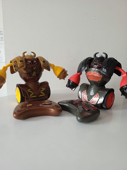 Robô silvertit Kombat Twins pack