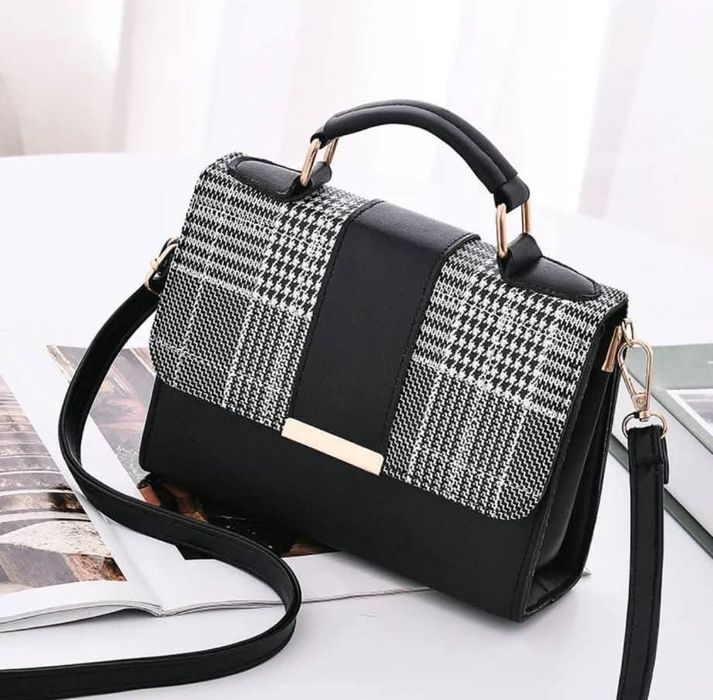 Mala 12€ (mala de senhora 12€)