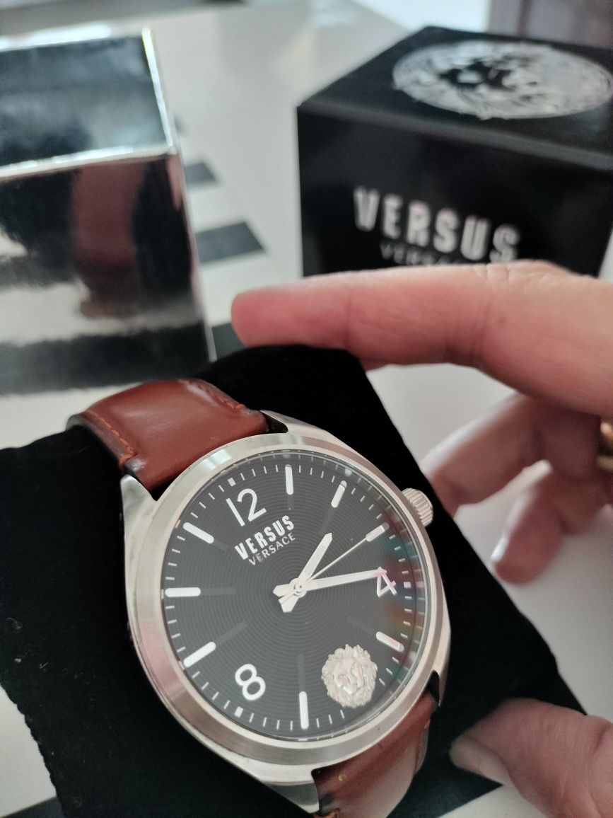 Zegarek firmy Versace