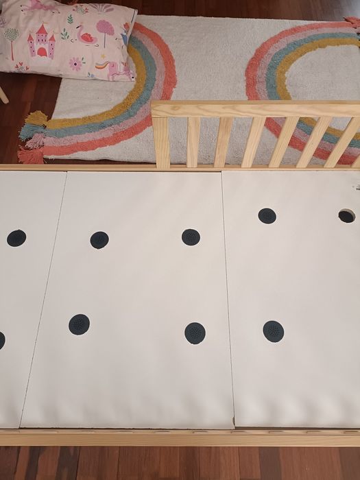 Cama Montessori em bom estado