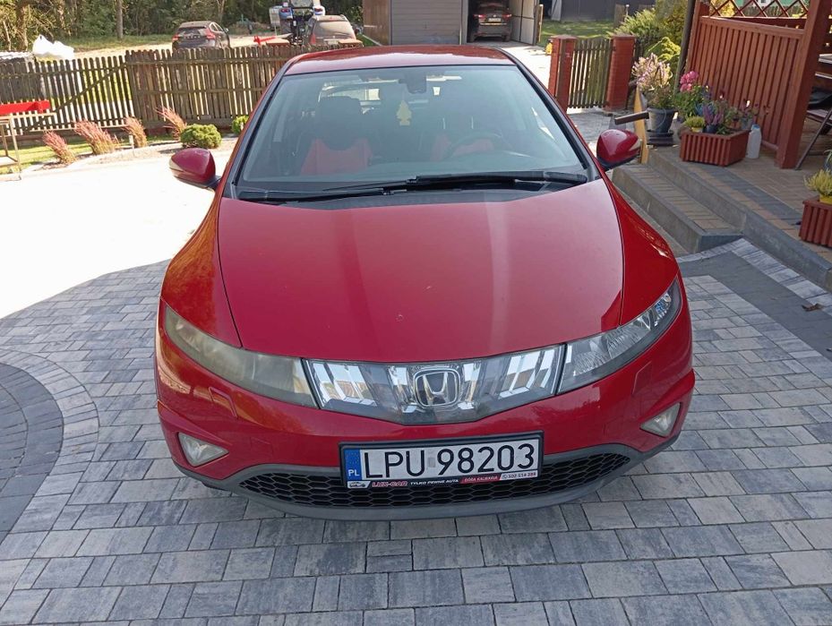 Honda CivicVIII  UFO 1.8 i v-tec SPORT