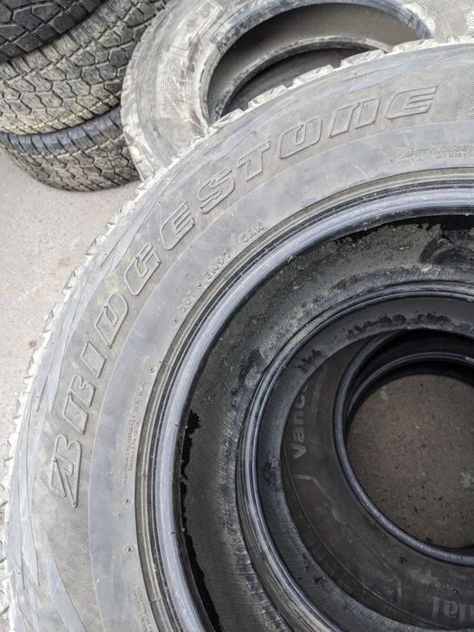 275/65R17 Bridgestone Blizzak 2 шт