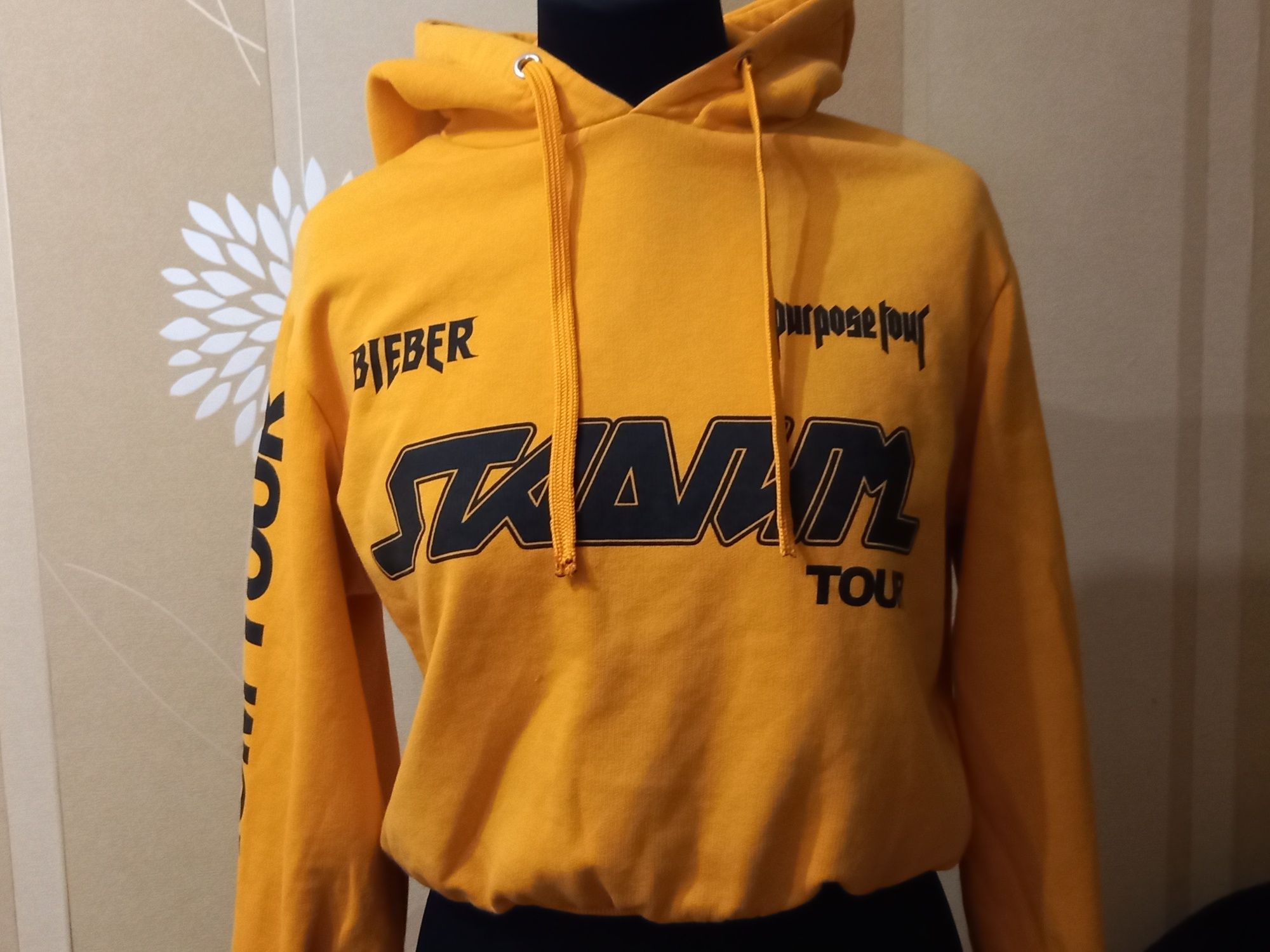 Укороченная кофта Bieber