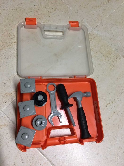 Caixa de ferramentas ikea