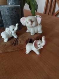 Trzy słoniki z porcelany