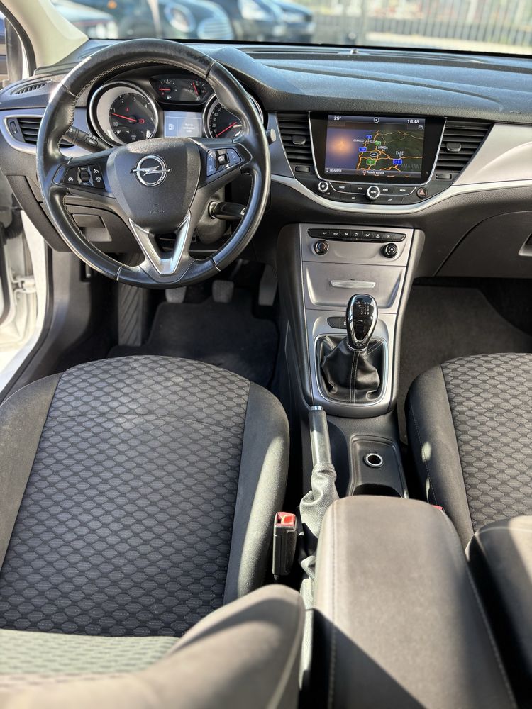OPEL ASTRA bem estimado