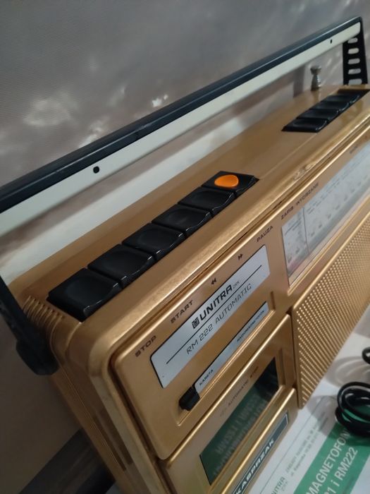 Radiomagnetofon UNITRA Kasprzak RM 222 odrestaurowany.
