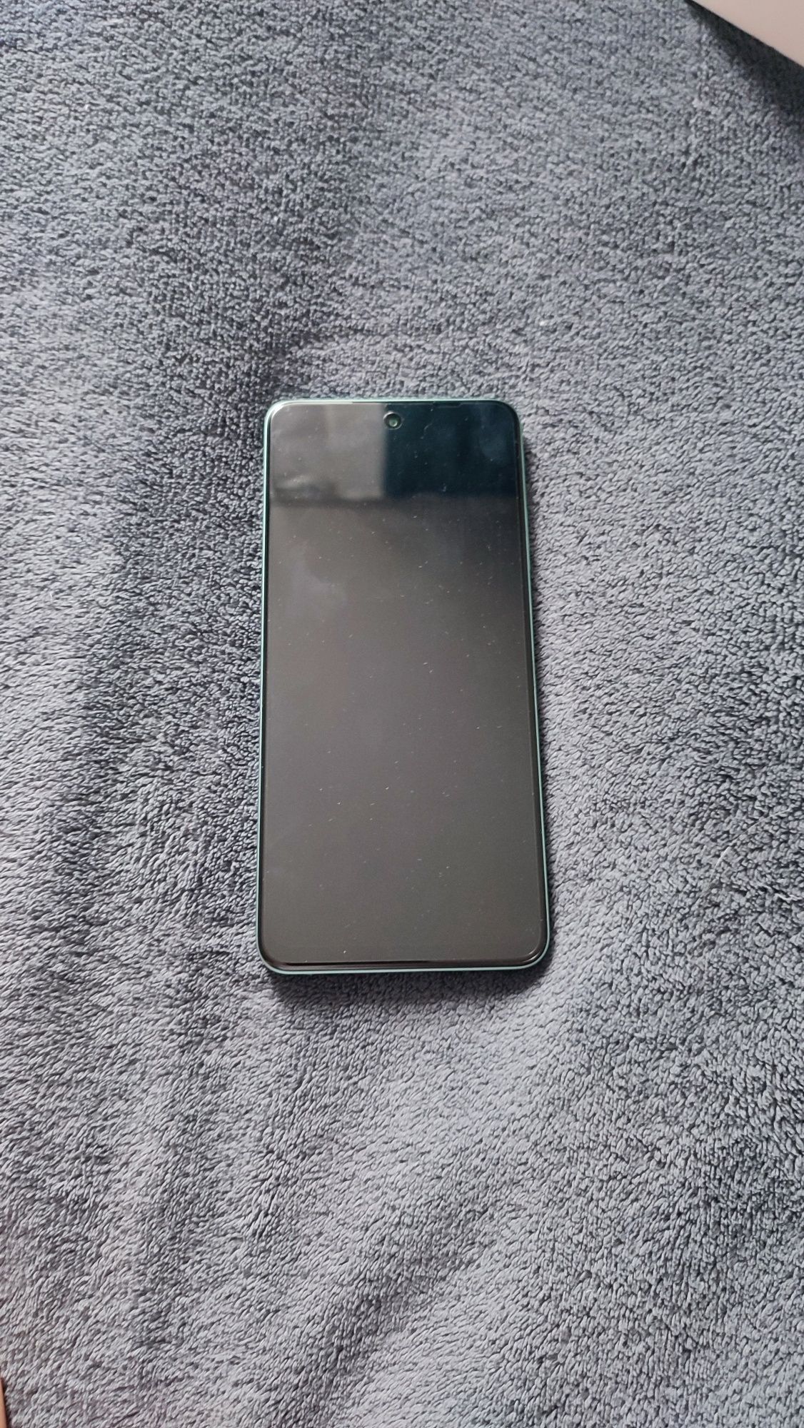 Sprzedam smartfon Oppo A5 5G