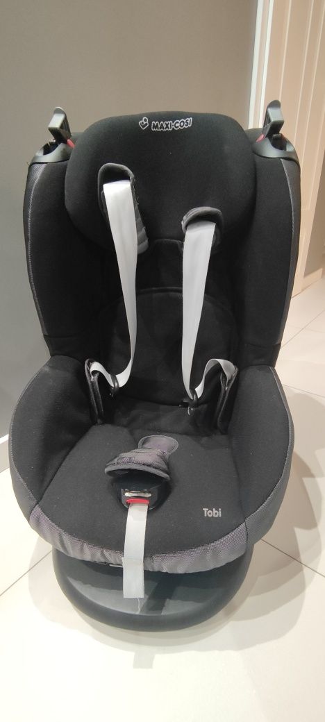 Fotelik samochodowy 9-18 kg Maxi Cosi Tobi