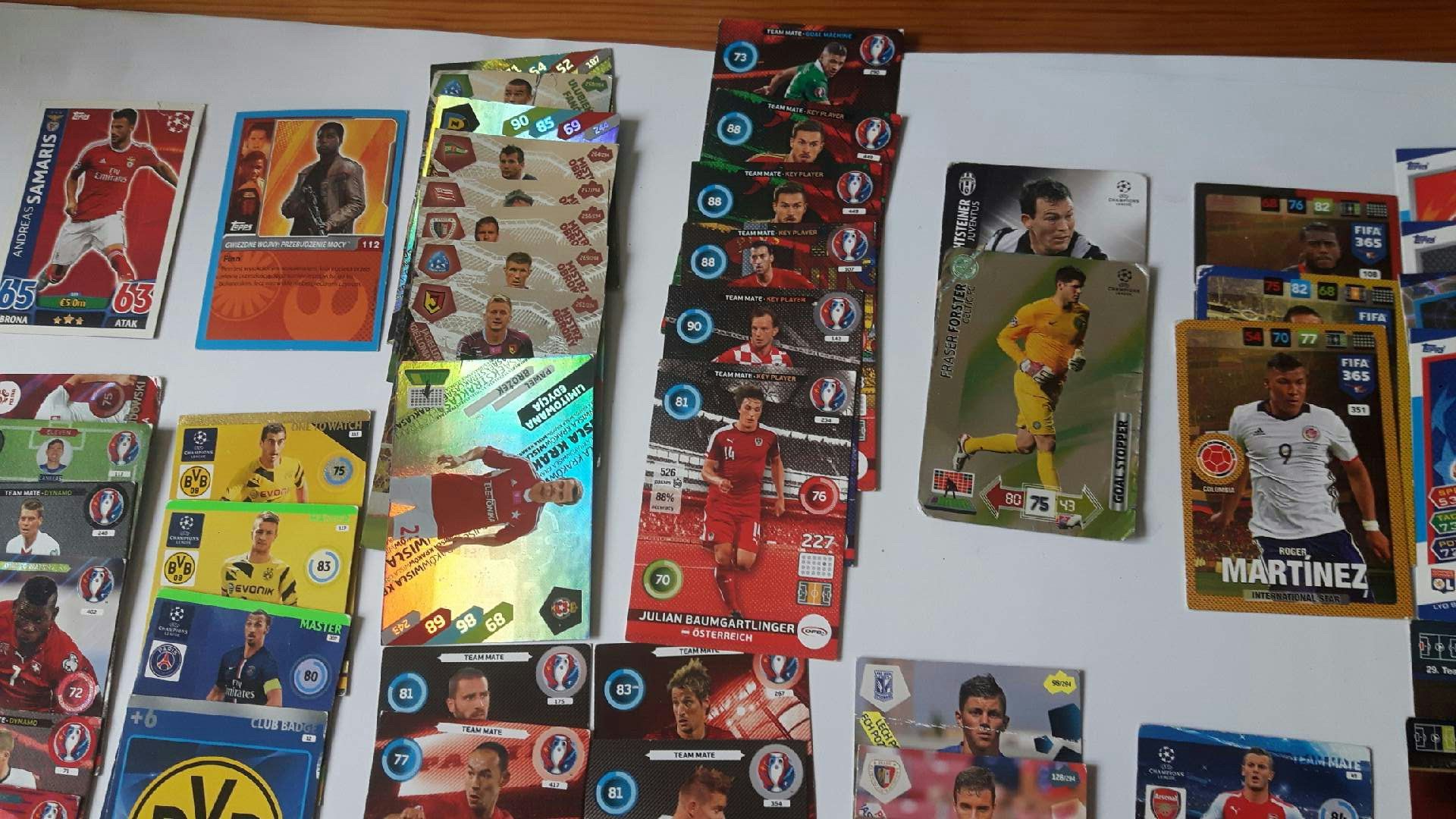 Karty z piłkarzami Adrenalyn XL i Match Attax 96 szt.