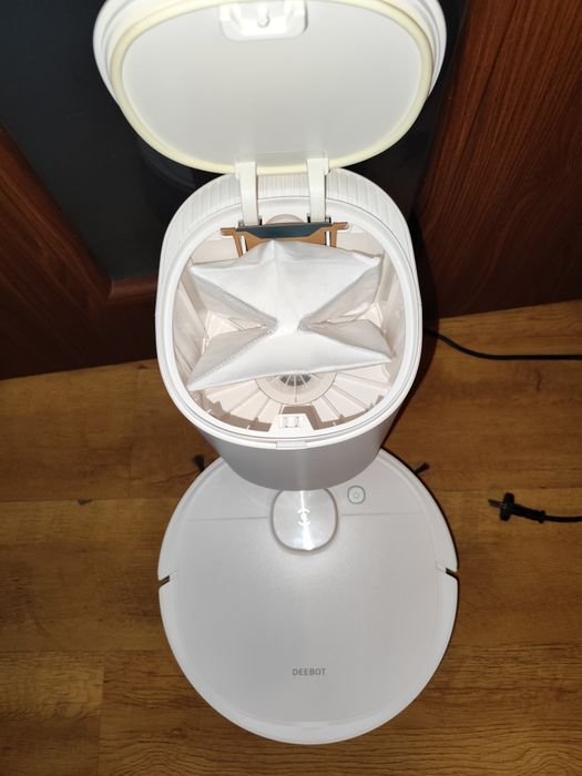 Robot sprzątający myjący Ecovacs Deebot N8+