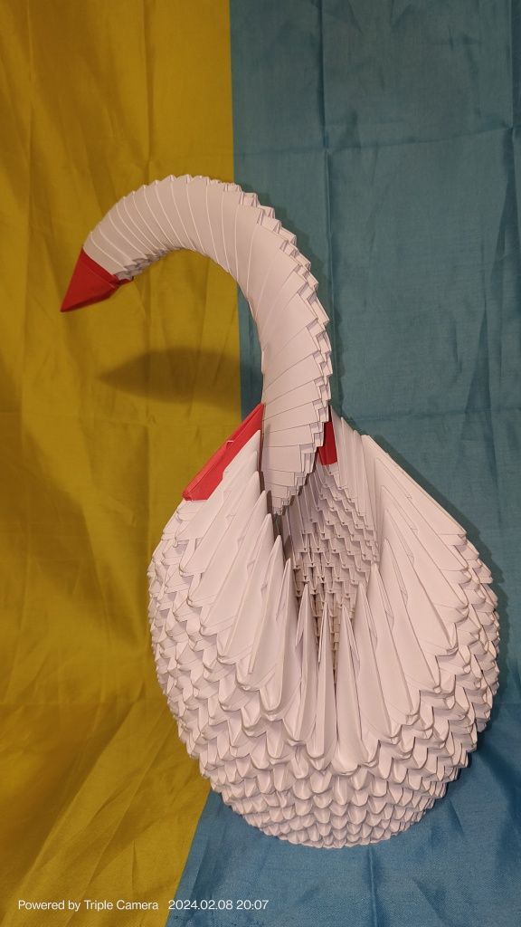 Лебедь из Модульного Оригами