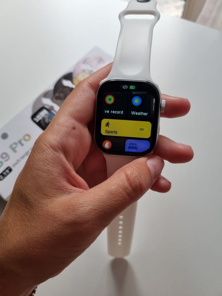 Smartwatch S9 Pro biały