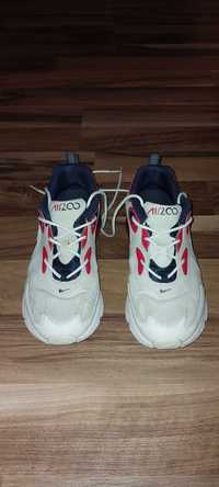 Buty Nike Air 200