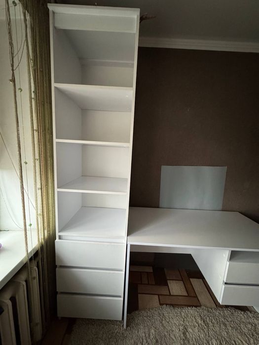 Продаю стіл і пенал, можна окремо