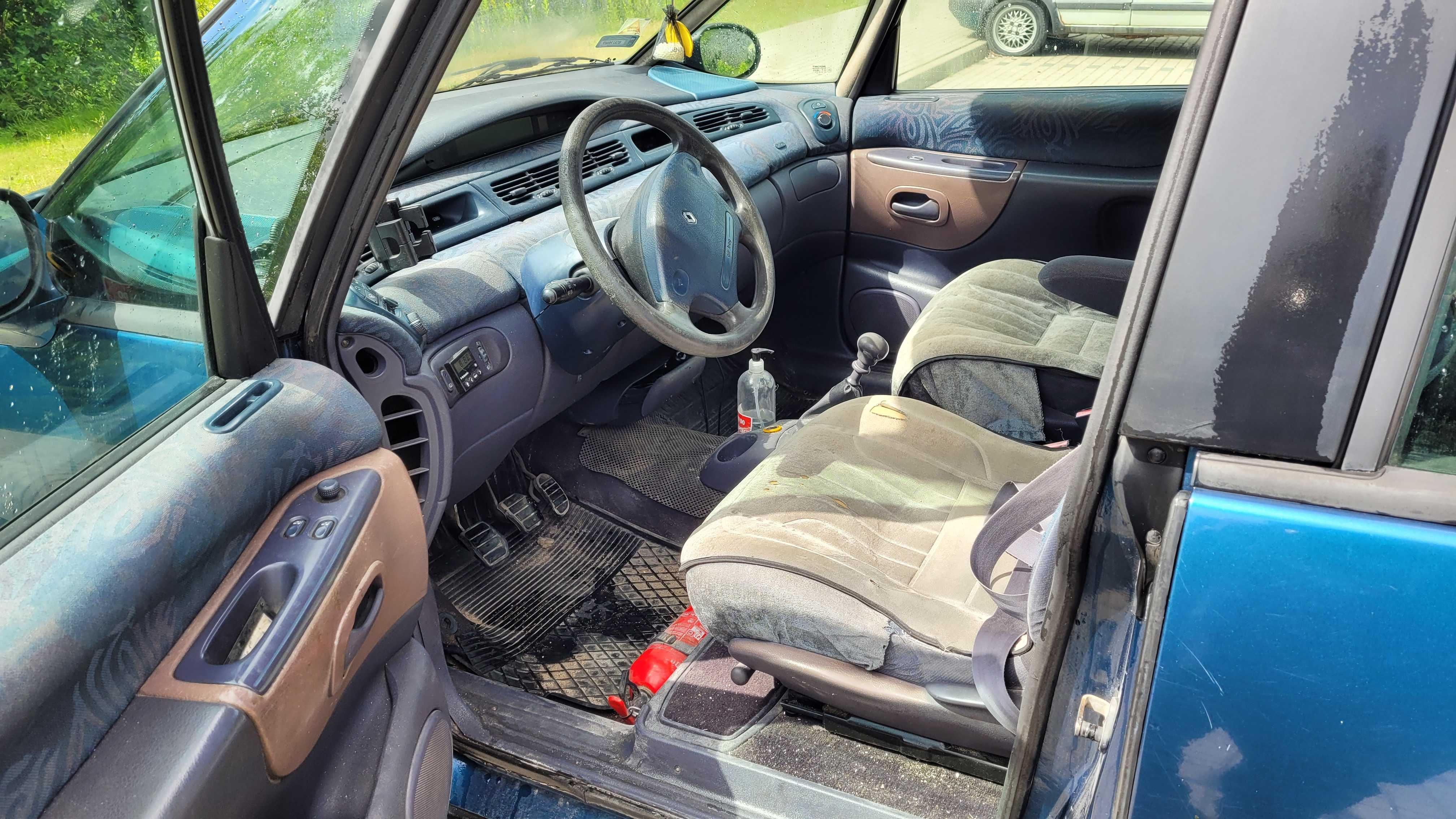 Reno Espace3, 8v