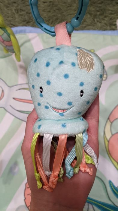 Розвиваючий килимок фірми Lupilu