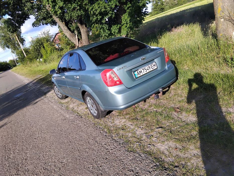 Продам шевроле лачеті