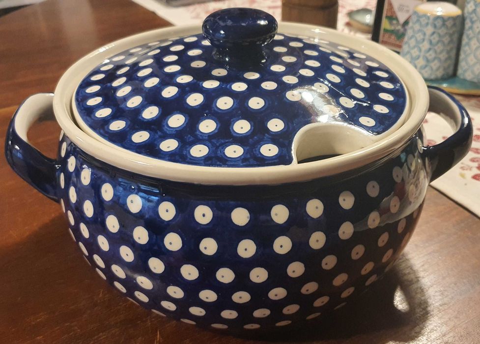 Porcelana Bolesławiec - waza na zupę 2,8 L.