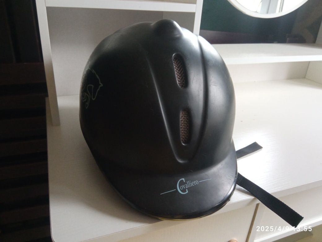 Kask jeździecki dla dziecka